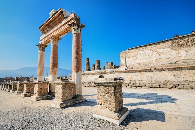 2 hours Pompeii Tour with Local Historian - Ticket Included - Meeting Point in Fortuna Village: Easy Start, No Hotel Pickup