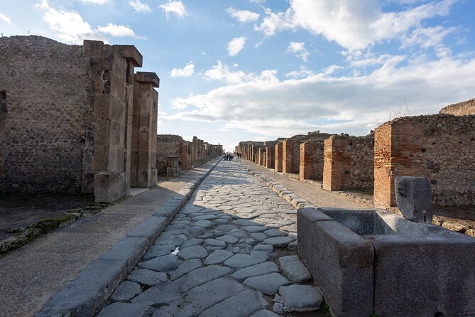 3 Days in Sorrento, Capri & Pompeii: la Dolce Vita - Day 3 Pompeii with skip-the-line: why the guide plus headsets is the real win