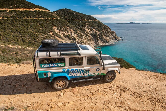 4x4 Mountains And Beaches - Chia area - Snorkeling gear included: how to make it worth the time