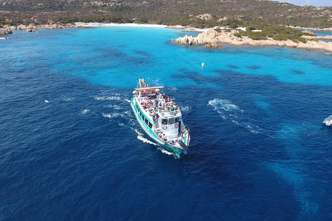 A day excursion to La Maddalena - The boat ride, crew help, and the language reality