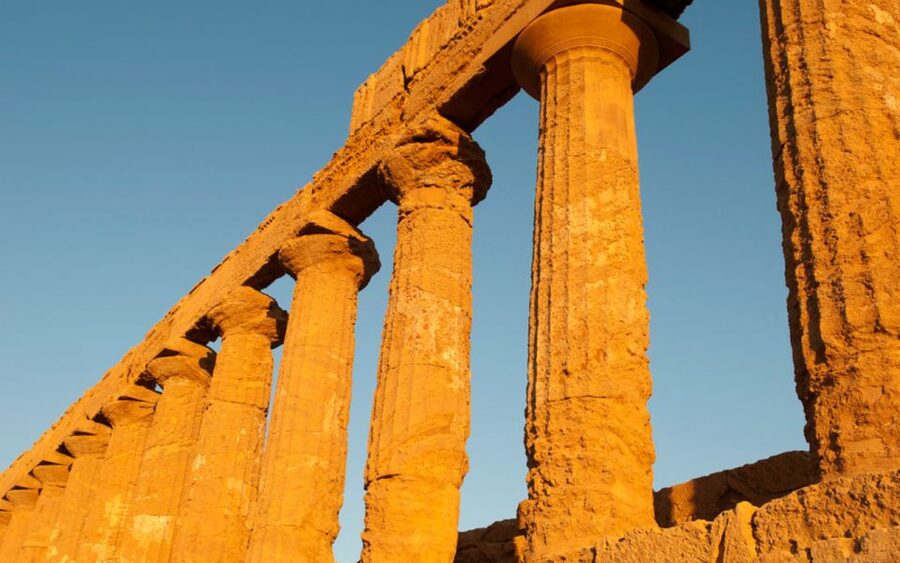 Agrigento: Valley of the Temples Entry Ticket & Audio Guide - Heracles and Zeus ruins: when the audio helps you read the chaos