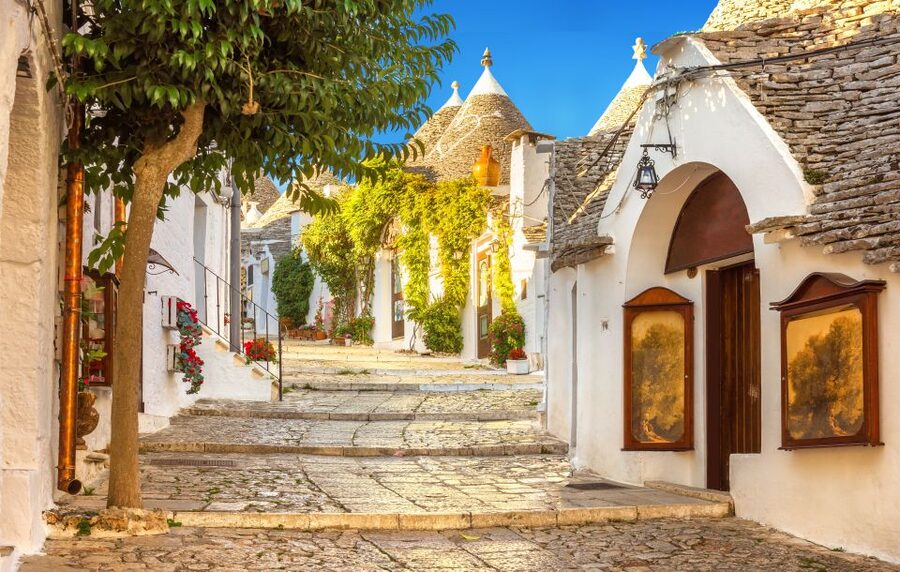 Alberobello: 2-Hour Guided Trulli Tour - Trullo Sovrano First, So the Whole Town Makes Sense