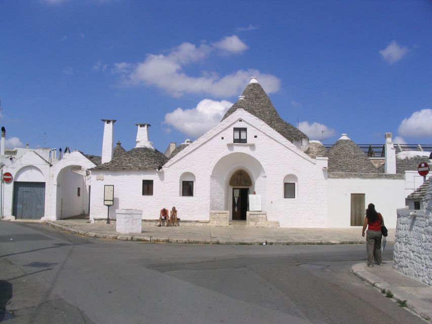 Alberobello: History Walking Tour - Alberobello trulli: why a guided walk beats wandering