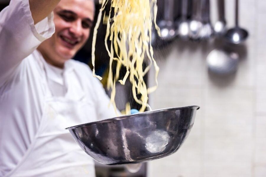 Alfredo alla Scrofa Restaurant in Rome: Eat Like a Star - Pasta-making class: turning curiosity into a real skill