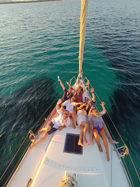 Alghero: Sunset Sailing Aperitif Experience - From Alghero Harbor to Capo Caccia Views on the Sail