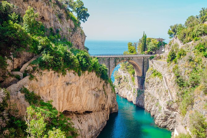 Amalfi Coast & Positano: Boat Tour with Snorkeling & Drinks - Starting point: Amalfi or Positano, same route, different order