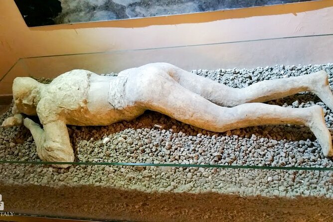 Ancient Pompeii Private Tour: Skip the Line & Kid-Friendly Option - Casa dei Vettii: the restored luxury home that feels personal