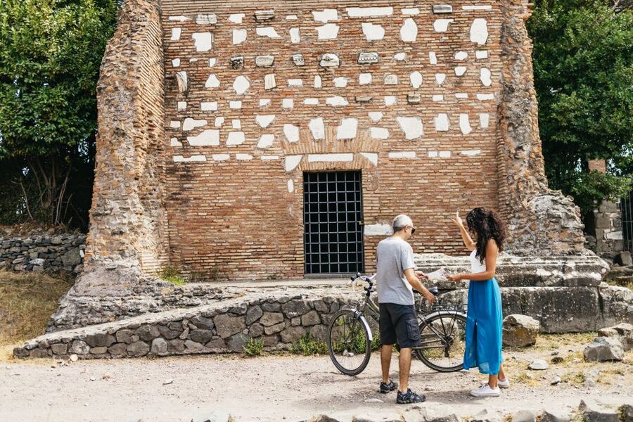 Appia Antica: Full Day Bike Rental with Customizable Routes - Domine Quo Vadis: a strong start before the big stone monuments