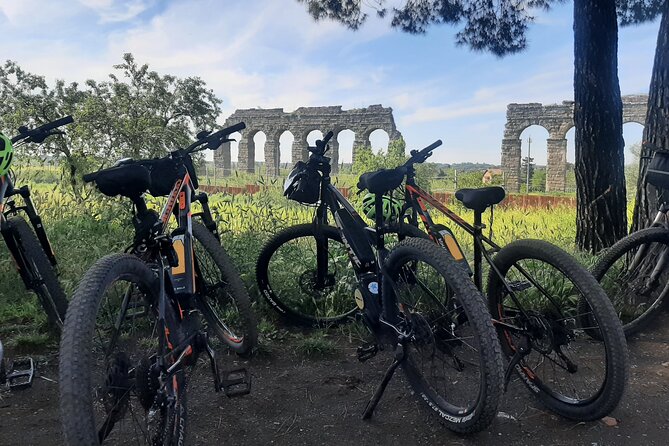 Appian Way Aqueducts Bike Tour (Catacombs & Lunch Option) - Circus of Maxentius and Baths of Caracalla, On the Way Back