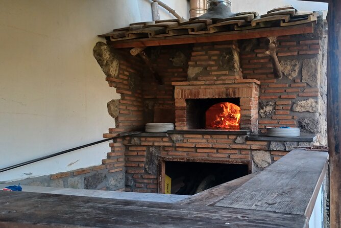 Authentic Farm Tour with Pizza, Cheese, Wine & Limoncello Tasting - Pizza School: Making Dough and Building Your Own