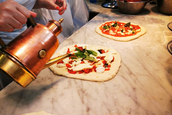 Authentic Pizza Making Class in Naples with Appetizers and Drink - Margherita versus Marinara, including a lactose-friendly option