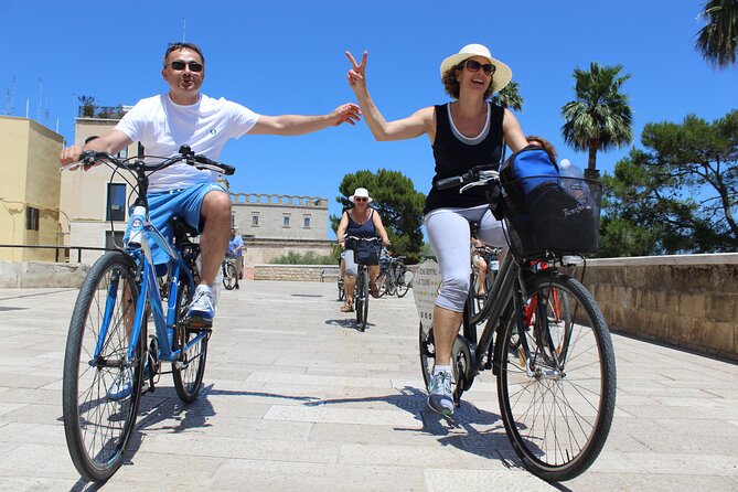 Bari Bike Tour - Castello Normanno Svevo: plaster casts and temporary exhibits