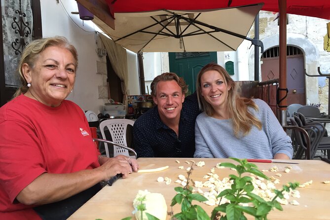 Bari Walking Tour with Pasta Experience - Bari in 2 hours: what this walking tour gets right