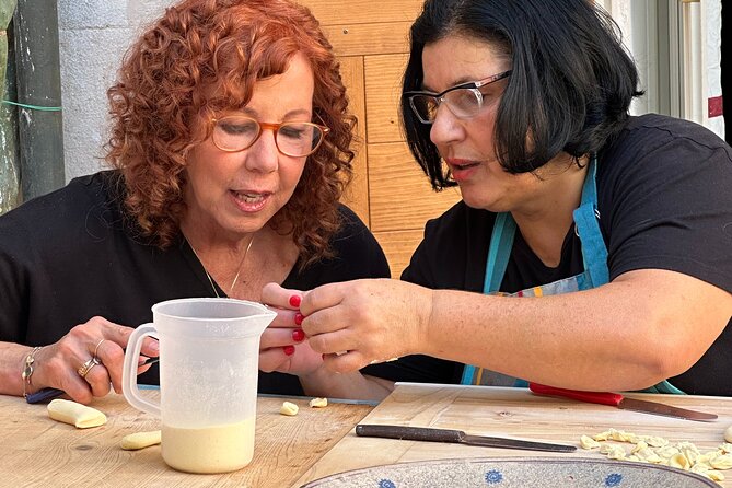 Bari Walking Tour with Pasta Experience - Strada Vallisa to Bari Vecchia: the walk that sets the pace