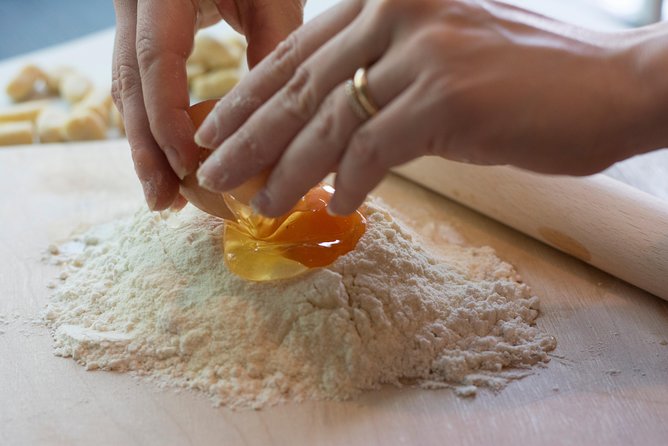 Become a Masterchef in Rome: Pasta, Ravioli and Tiramisù Class - What this cooking class really feels like in Rome