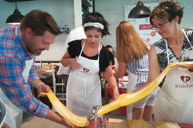 Become a Masterchef in Rome: Pasta, Ravioli and Tiramisù Class - Eating together afterward, why it feels more like a night out