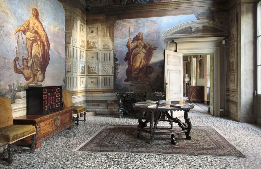 Bergamo: Palazzo Moroni Entry Ticket - Getting your bearings fast once you enter