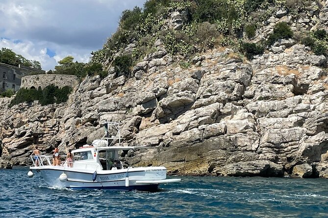 Boat excursion to Gaeta with a stop for swimming and snorkeling 2 HOURS - A quick 2-hour Gaeta boat loop that feels like a full day out