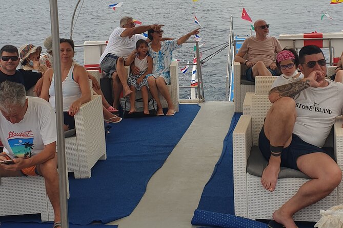 Boat excursion with lunch on board to discover Ischia - Punta Imperatore lighthouse, with Lucia Capuano’s real-life drama