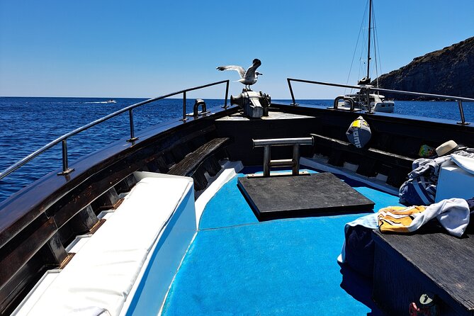 Boat excursion with lunch on board to discover Ischia - Sorgeto thermal swim: when sea water meets warm geology