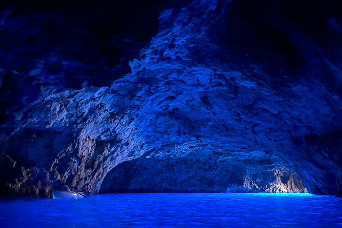Boat Tour in Capri Italy - Capri by Boat, Minus the Crowd Crush