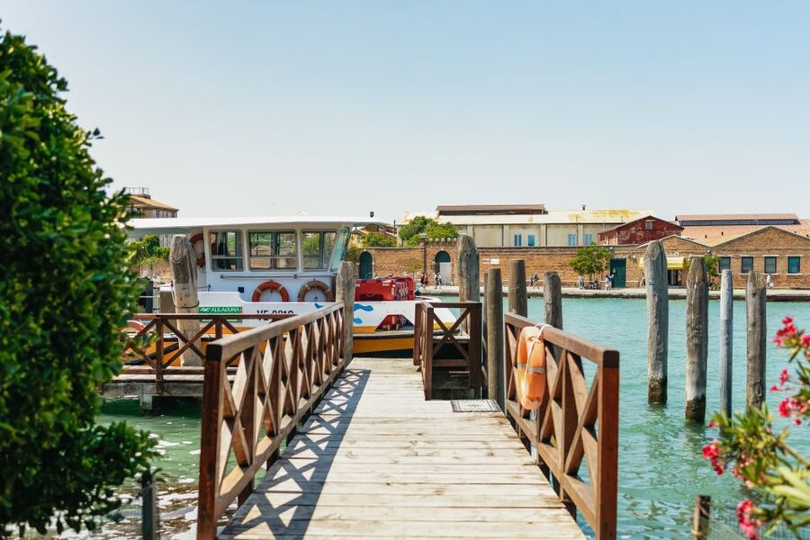 Boat Trip: Glimpse of Murano, Torcello & Burano Islands - Should you book Glimpse of Murano, Torcello & Burano?