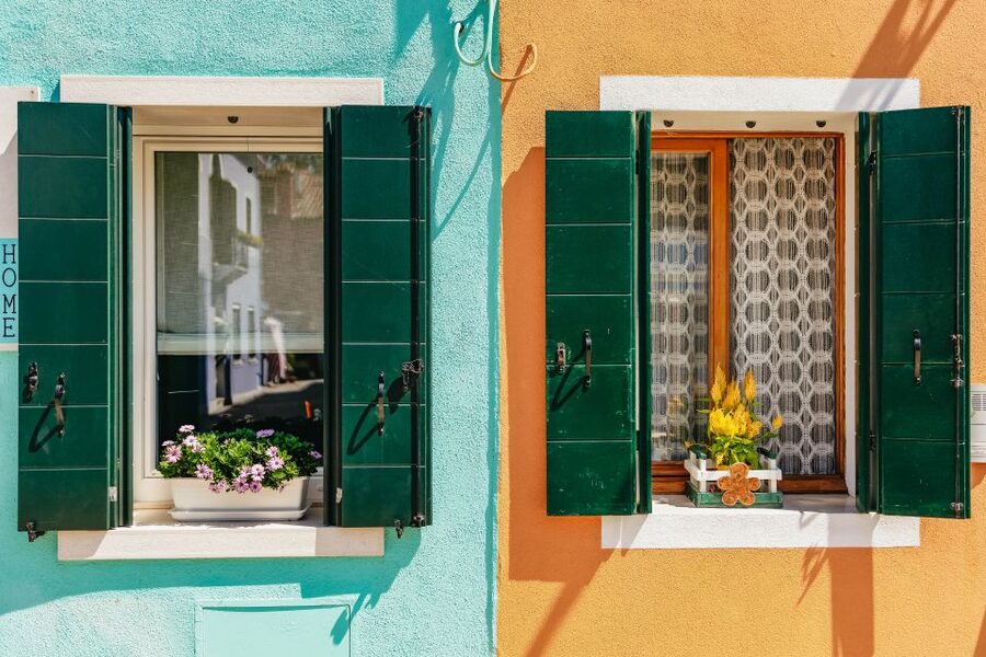 Boat Trip: Glimpse of Murano, Torcello & Burano Islands - Murano glass time: watching glassblowers and buying smarter souvenirs