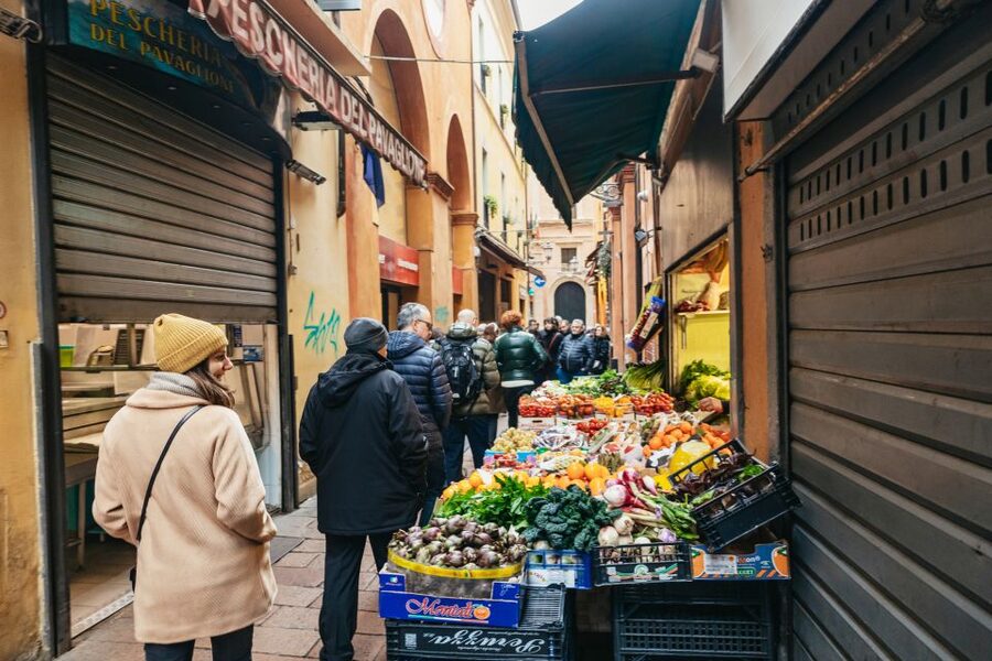 Bologna: City Center Walking Tour - Key highlights to expect