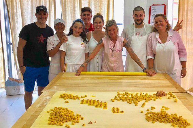 Bologna Food Tour from a local perspective - Stop 5: lunch with three handmade pastas and wine