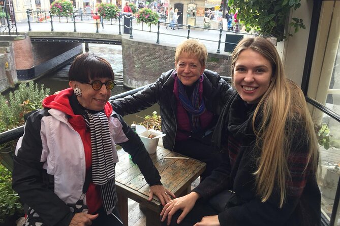 Bologna Private Highlights & Hidden Gems Tour with a Local - Meet Point Magic: Hotel Pickup or a Central Start