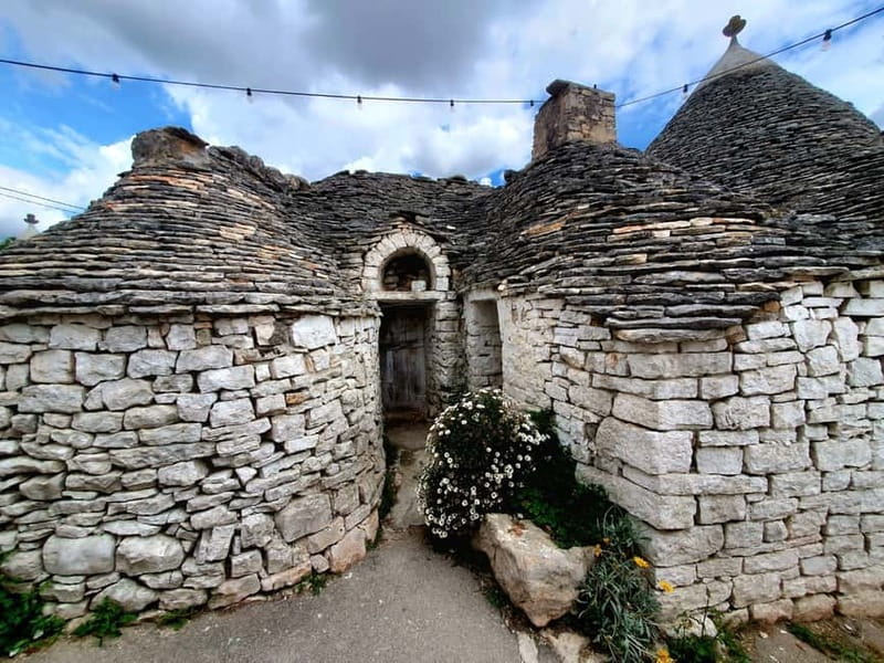 Brindisi: Alberobello, Locorotondo & Ostuni Tour with Brunch - Key things I’d circle before you go