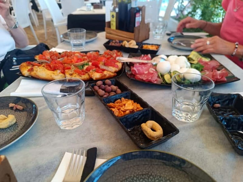 Brindisi: Alberobello, Locorotondo & Ostuni Tour with Brunch - Locorotondo on the hill: views, the circular old town feel, and pacing
