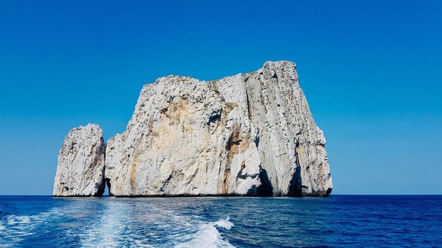 Buggerru: Half-Day Dinghy Tour of the Sardinian South Coast - The dinghy itself, and why it’s perfect for caves