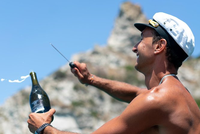 By boat between the sea and the most beautiful beaches! Capo Vaticano - Tropea - Briatico - Why This Boat Route Works So Well Between Tropea And Capo Vaticano