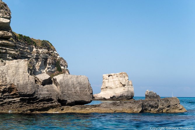 By boat between the sea and the most beautiful beaches! Capo Vaticano - Tropea - Briatico - On-Board Setup: Snorkeling Support Without Overcomplication