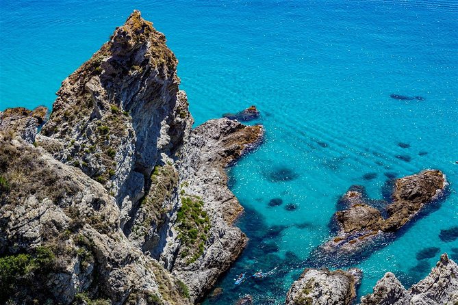 By boat between the sea and the most beautiful beaches! Capo Vaticano - Tropea - Briatico - The Final Swim Near Paia i Focu At The Tip Of Capo Vaticano