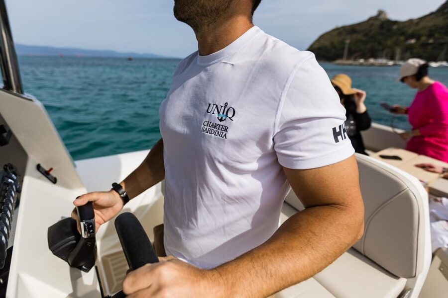 Cagliari: Coastline Cruise with Drinks and Snorkeling - Should you book this Cagliari coastline cruise?