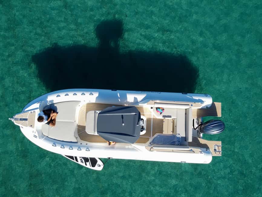 Cagliari: Coastline Cruise with Drinks and Snorkeling - The itinerary, stop by stop: what each cove gives you