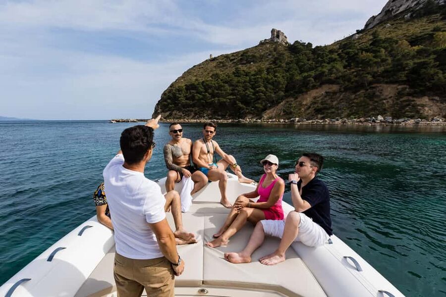 Cagliari: Coastline Cruise with Drinks and Snorkeling - Skipper style matters more than you think