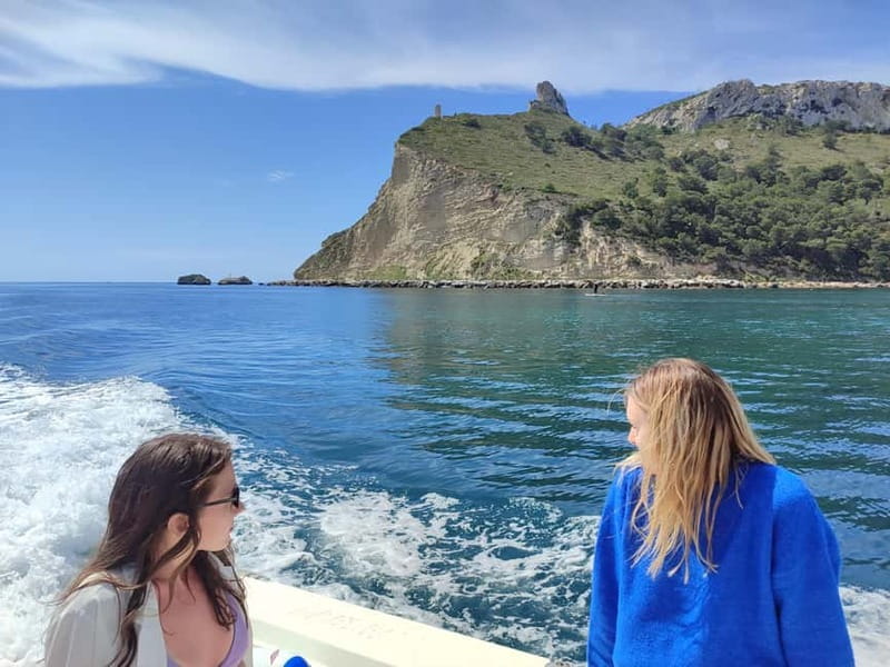 Cagliari: Devil's saddle boat tour, 4 stops and prosecco - Getting to Marina di Sant’Elmo, dock D, and being ready to swim