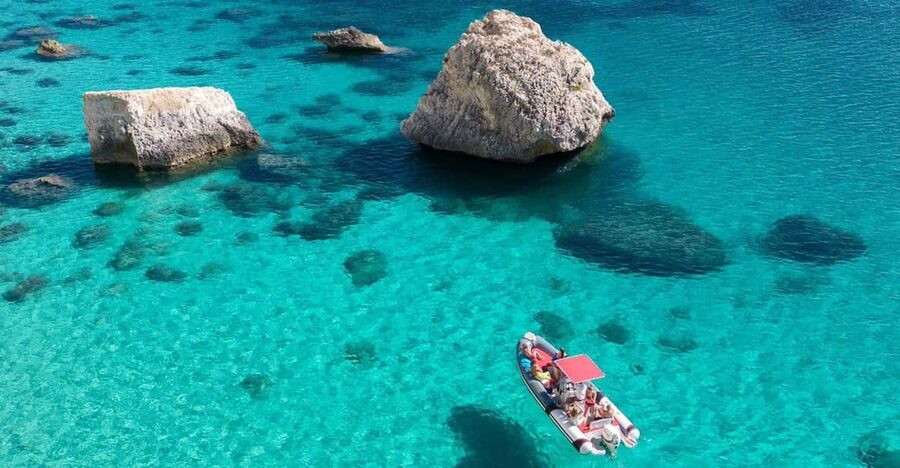 Cagliari: Devil's Saddle Boat Tour with Spritz and Chips - Finding Blue Rent Cagliari at Noleggio Gommoni, without stress