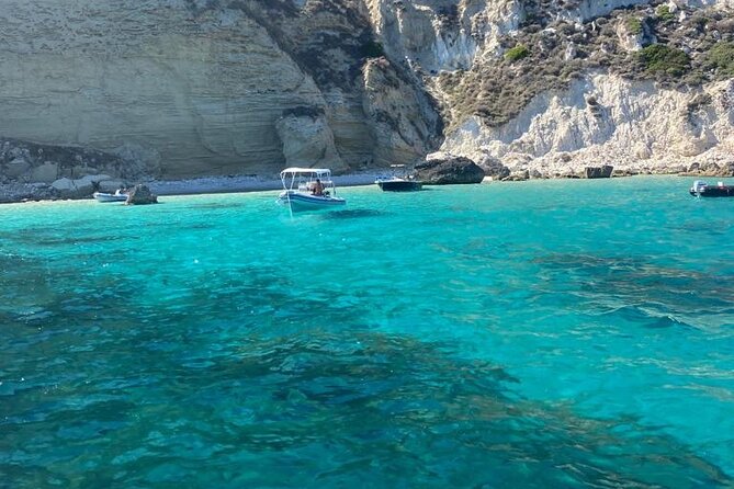 Cagliari Gulf Boat tour : 5 stops, snorkeling & local aperitif - Stop 3: Spiaggia di Cala Fighera, sea-only access and snorkeling conditions