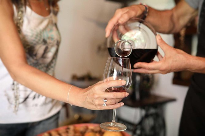 Cagliari: natural cultural walking, food wine tasting experience - Why the guide’s local connections raise the experience
