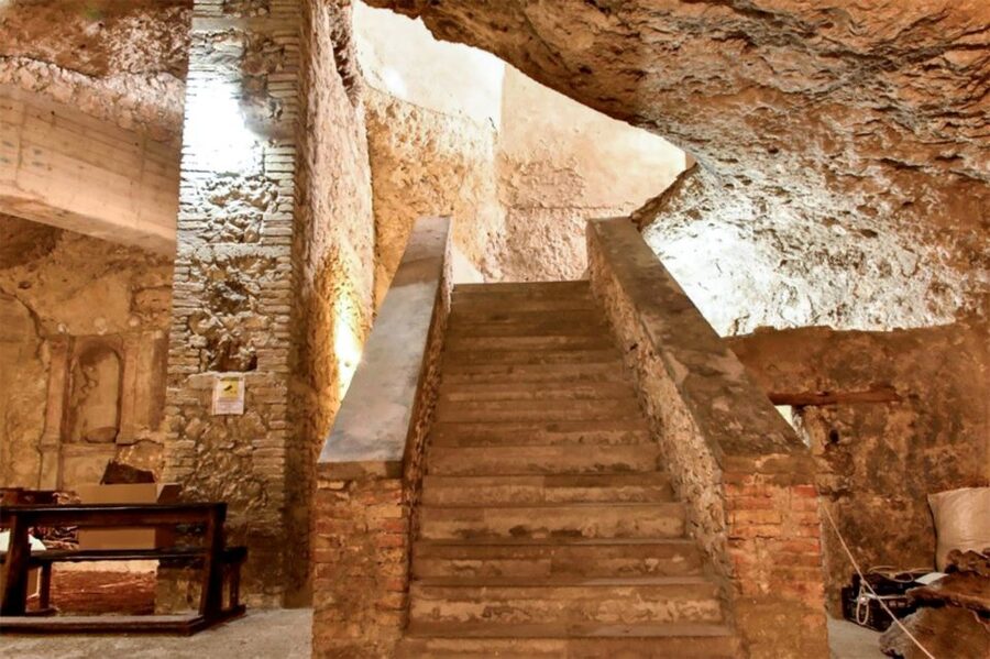 Cagliari: Underground Cagliari Walking Tour - Saint Eulalia Undergrounds: Roman Remains Beneath the Church