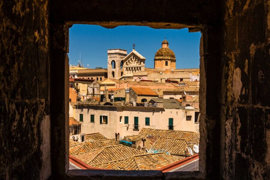Cagliari: Walking Tour of the Old City - Guide personalities, pace, and who this tour fits best