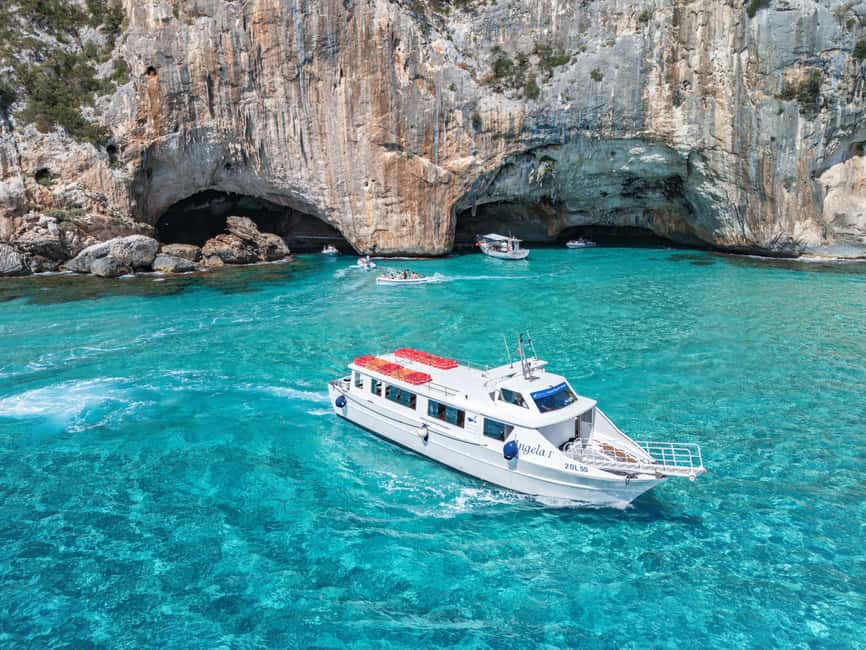 Cala Gonone: Grotta Bue Marino & Cala Luna Beach Boat Tour - Cala Luna Beach: why it is so famous and what you might notice in person