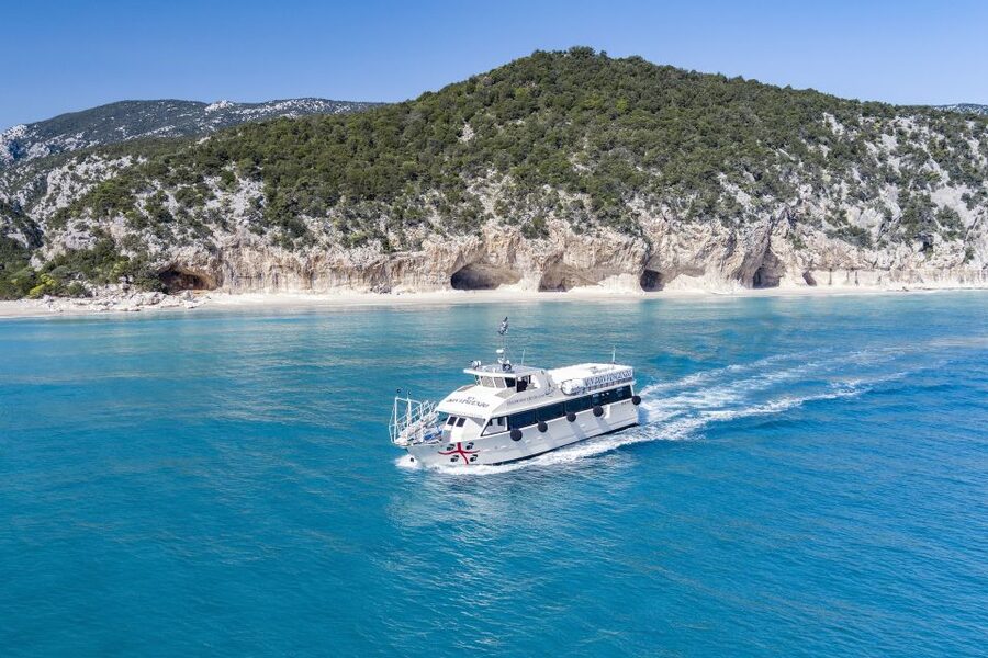 Cala Gonone: Grotta del Bue Marino and Cala Luna Boat Tour - Who This Tour Fits Best, and Who Should Plan Differently