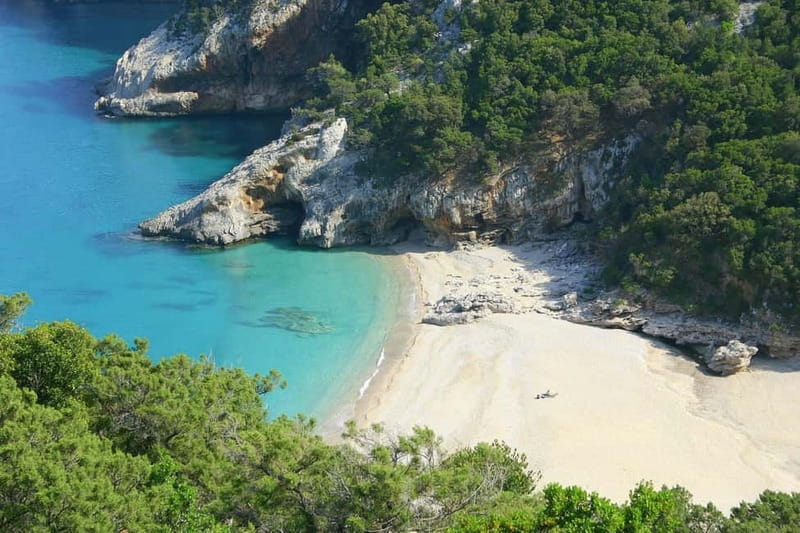 Cala Gonone: Gulf of Orosei Cruise with Beach Stops - Stop 2: Cala Mariolu, Variety Without Extra Travel Stress