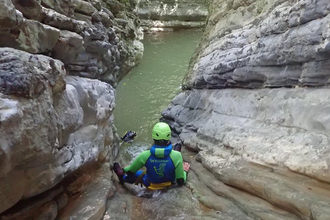 Canyoning "Vione" - advanced Canyoningtour also for sportive beginner - Meeting at Tignale: getting set up without wasting time