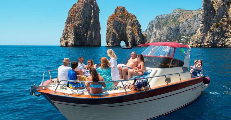 Capri: Full-Day Small Group Boat Tour - Quick hits